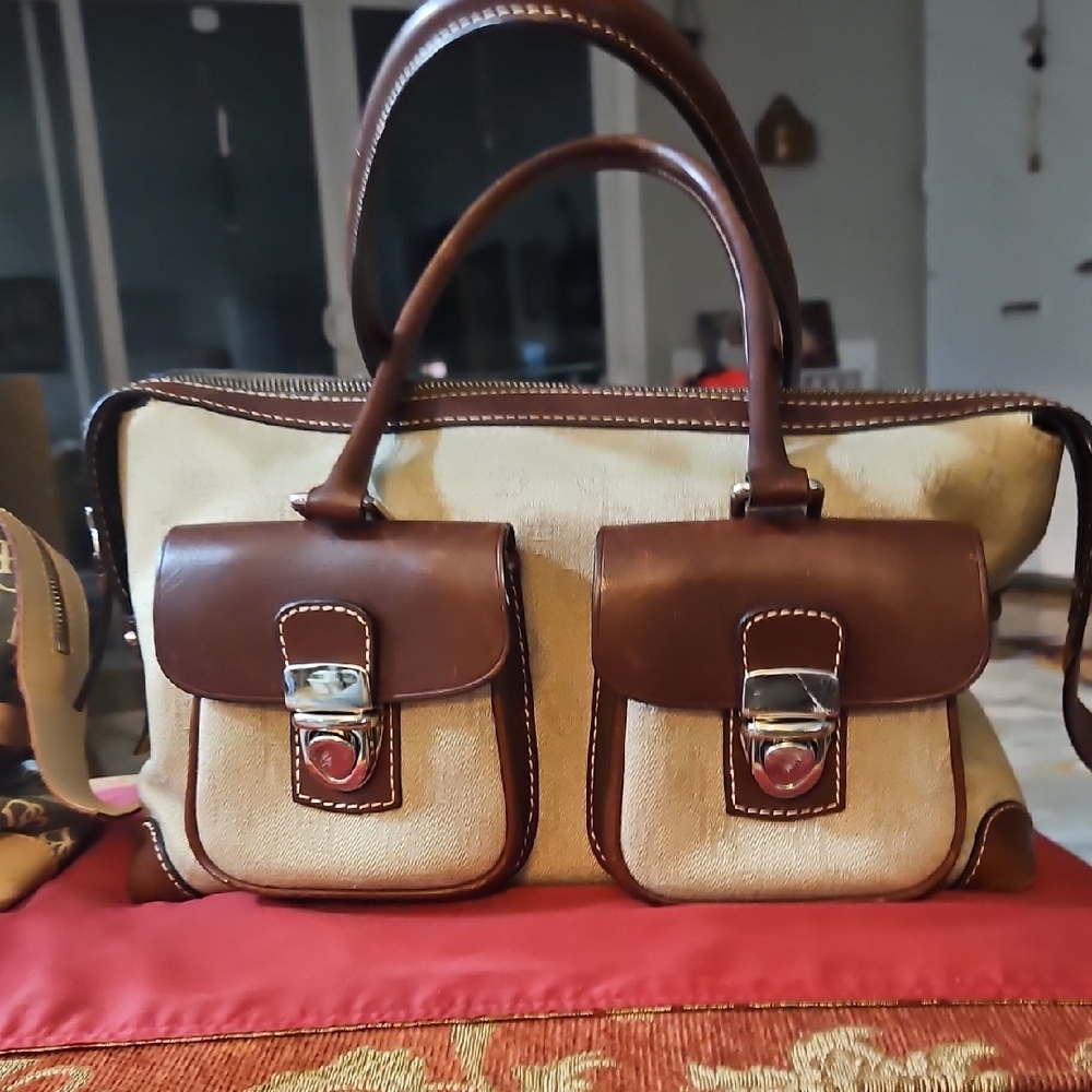 2 Set VTG Dooney & Bourke sachels  One Dustbag &1 PriceCard FIRM FINAL$126 - Picture 11 of 16